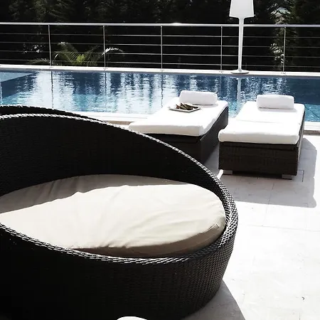 Amber By Cap Vermell Estate Villa